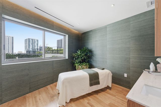 1400 Biscayne Blvd. 3004, Miami, FL 33132