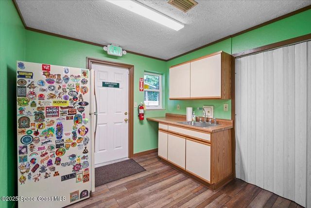 1452 Bellaire Lane NE, Palm Bay, FL 32905