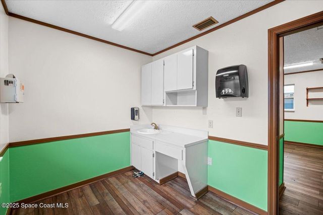 1452 Bellaire Lane NE, Palm Bay, FL 32905