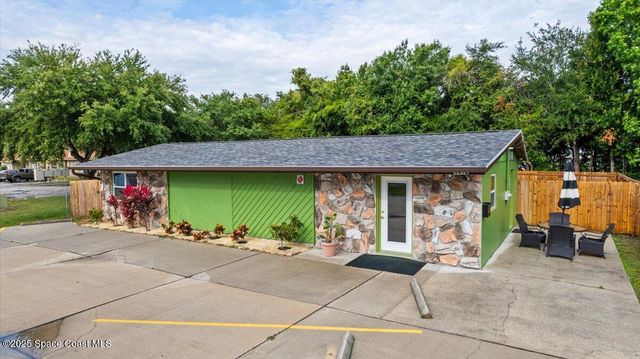 1452 Bellaire Lane NE, Palm Bay, FL 32905