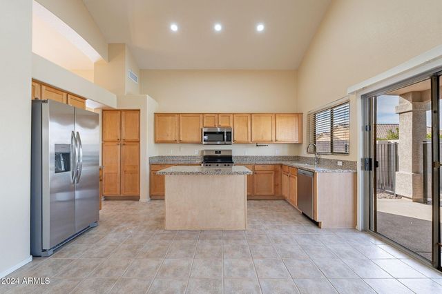20434 N 92nd Lane, Peoria, AZ 85382