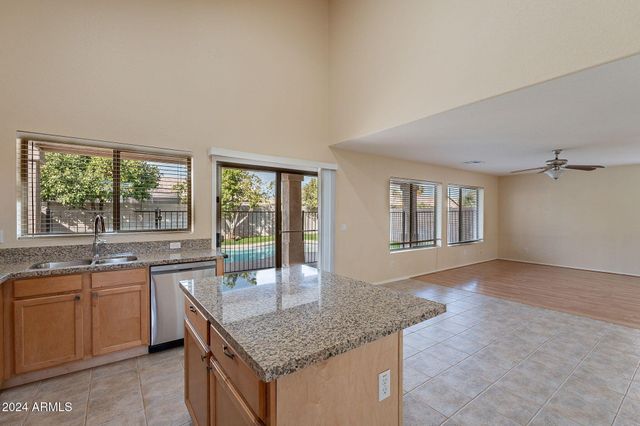 20434 N 92nd Lane, Peoria, AZ 85382