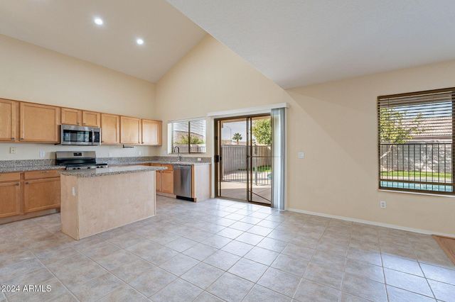 20434 N 92nd Lane, Peoria, AZ 85382