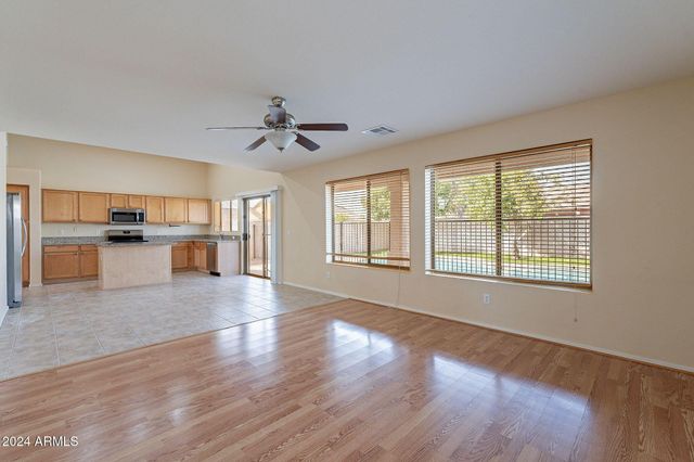 20434 N 92nd Lane, Peoria, AZ 85382