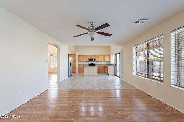 20434 N 92nd Lane, Peoria, AZ 85382