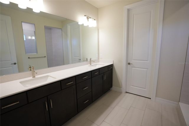 8087 FENTON STREET, Orlando, FL 32836