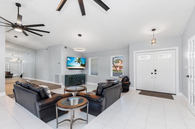 271 NW 89th Avenue, Coral Springs, FL 33071