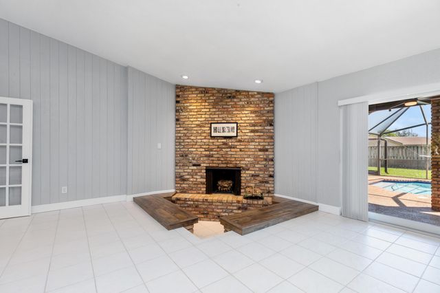 271 NW 89th Avenue, Coral Springs, FL 33071