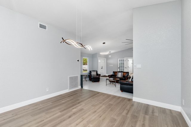 271 NW 89th Avenue, Coral Springs, FL 33071