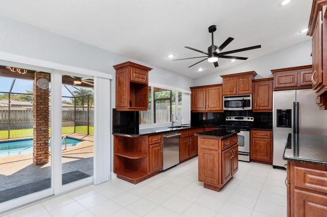 271 NW 89th Avenue, Coral Springs, FL 33071