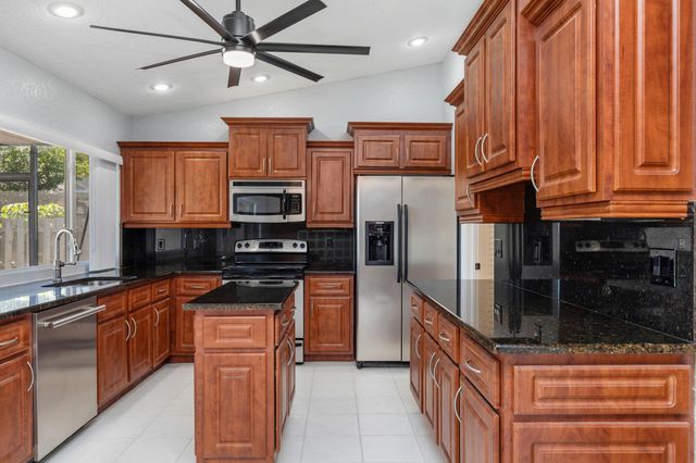 271 NW 89th Avenue, Coral Springs, FL 33071