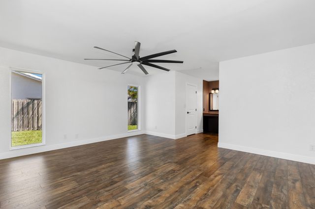 271 NW 89th Avenue, Coral Springs, FL 33071