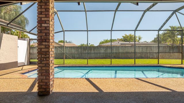 271 NW 89th Avenue, Coral Springs, FL 33071