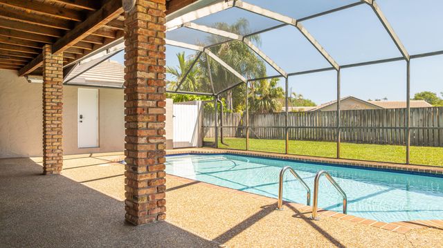 271 NW 89th Avenue, Coral Springs, FL 33071