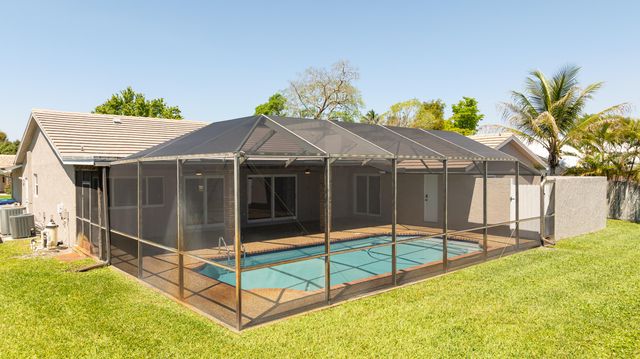 271 NW 89th Avenue, Coral Springs, FL 33071