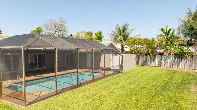 271 NW 89th Avenue, Coral Springs, FL 33071