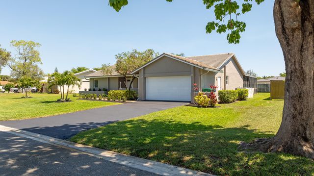 271 NW 89th Avenue, Coral Springs, FL 33071