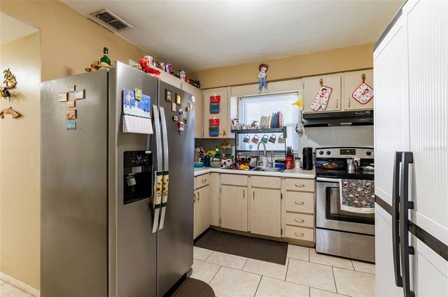 5331 10TH AVENUE N, St Petersburg, FL 33710