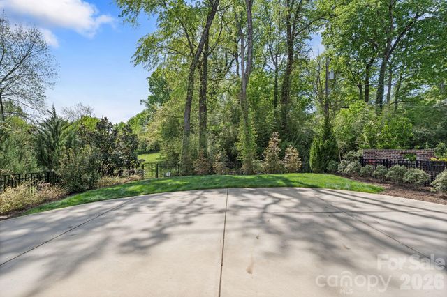 2652 Chesterfield Avenue, Charlotte, NC 28205