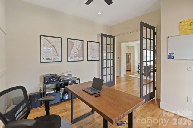 2652 Chesterfield Avenue, Charlotte, NC 28205