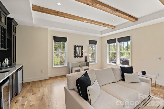 2652 Chesterfield Avenue, Charlotte, NC 28205