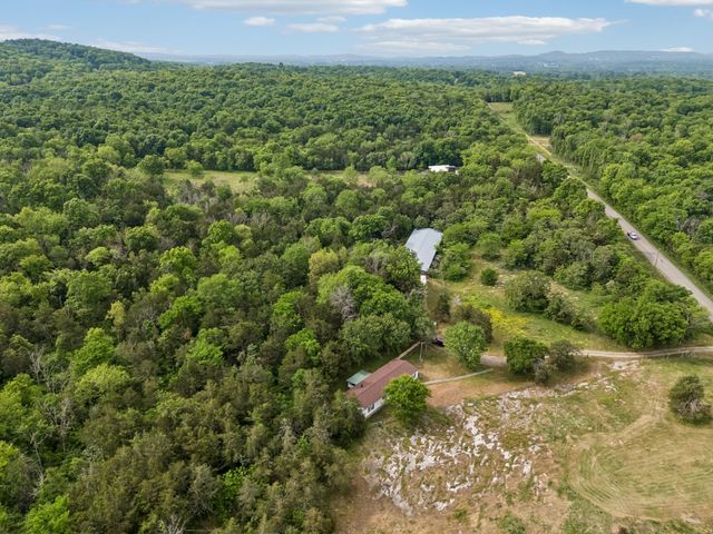 8558 Taliaferro Rd, Eagleville, TN 37060