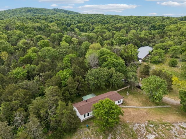 8558 Taliaferro Rd, Eagleville, TN 37060
