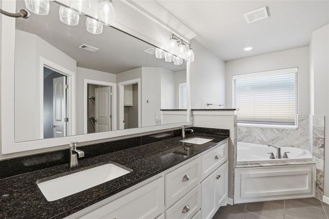 3304 Grasshopper Way, Yukon, OK 73099