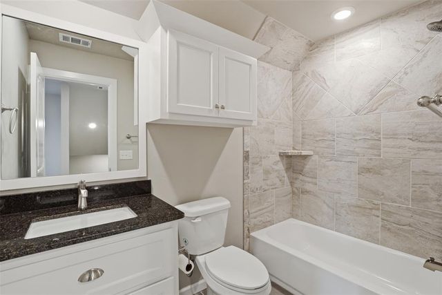 3304 Grasshopper Way, Yukon, OK 73099