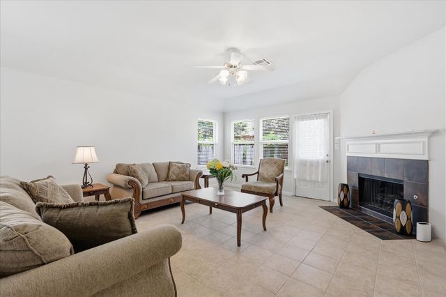 4517 Fir Drive, Fort Worth, TX 76244