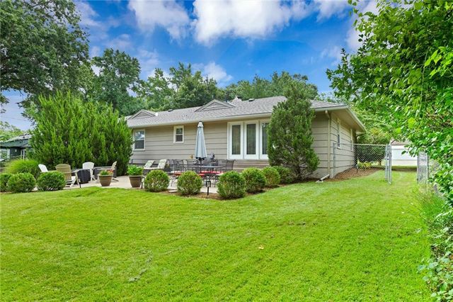904 W 96TH Street, Kansas City, MO 64114