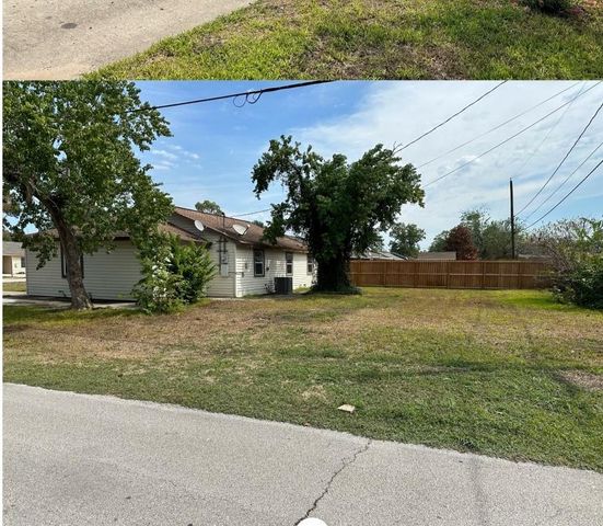 2502 Kingsdale Drive, Deer Park, TX 77536