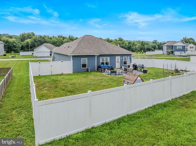 89 RAPPAHANNOCK RUN, Falling Waters, WV 25419