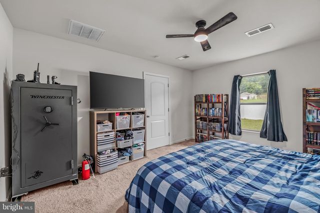 89 RAPPAHANNOCK RUN, Falling Waters, WV 25419
