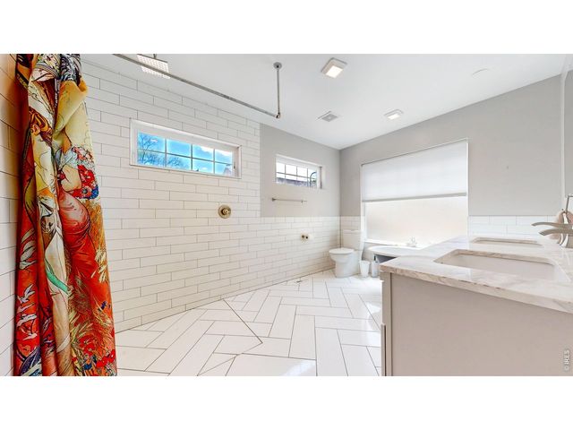 460 W 5th St, Loveland, CO 80537
