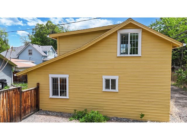 460 W 5th St, Loveland, CO 80537