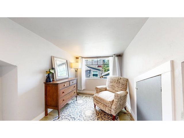 460 W 5th St, Loveland, CO 80537