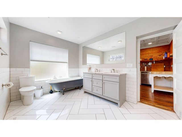 460 W 5th St, Loveland, CO 80537