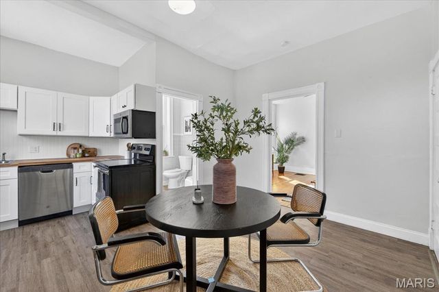 4049 Winnebago Street, St Louis, MO 63116