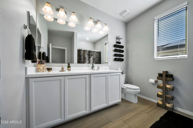 6925 N 88TH Drive, Glendale, AZ 85305