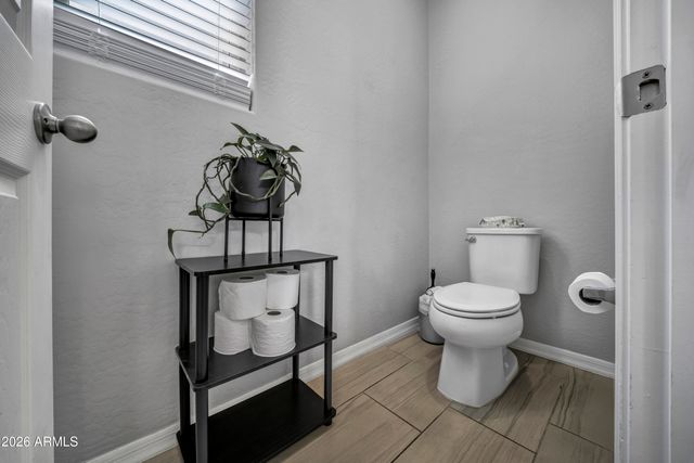 6925 N 88TH Drive, Glendale, AZ 85305