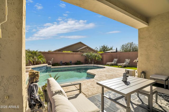 6925 N 88TH Drive, Glendale, AZ 85305