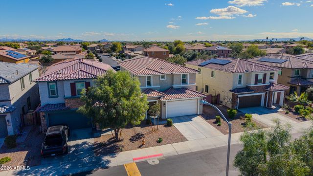 6925 N 88TH Drive, Glendale, AZ 85305