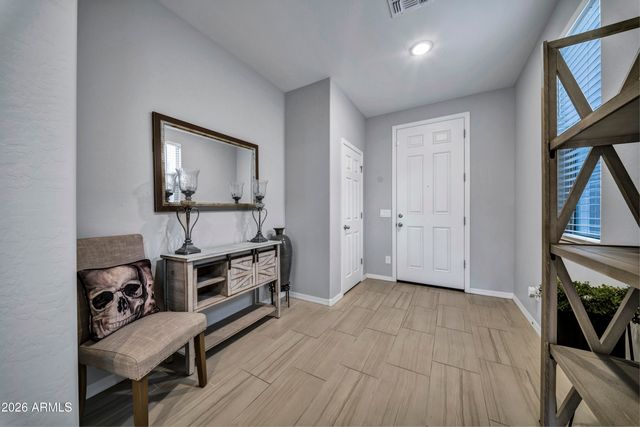 6925 N 88TH Drive, Glendale, AZ 85305