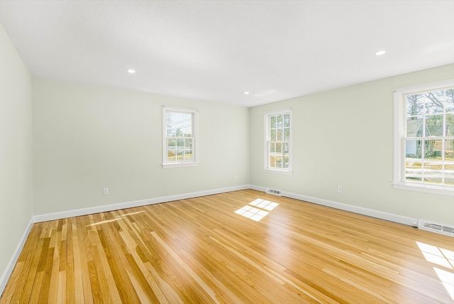 48 Early Red Berry, Yarmouth, MA 02675