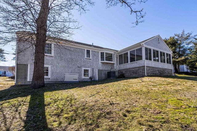48 Early Red Berry, Yarmouth, MA 02675