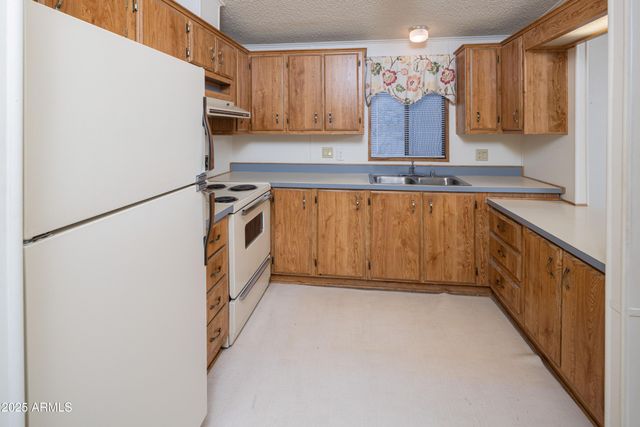 1863 E TORREY PINES Lane, Chandler, AZ 85249