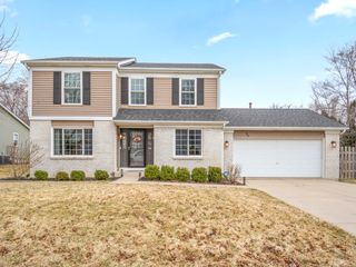 90 Arbor Avenue, Sugar Grove, IL 60554