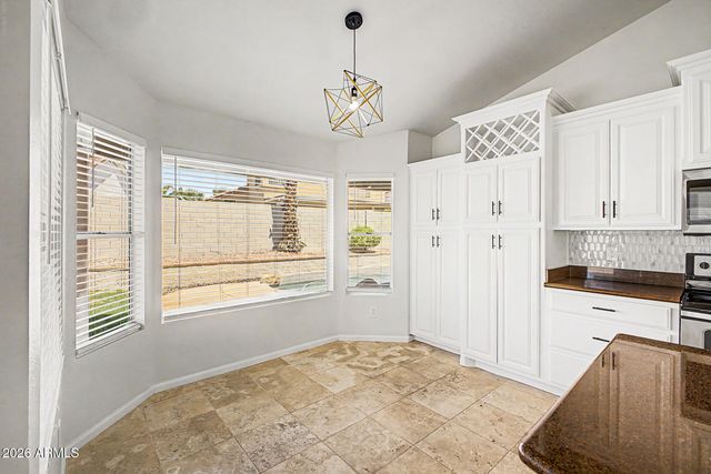 3834 E WINDSONG Drive, Phoenix, AZ 85048