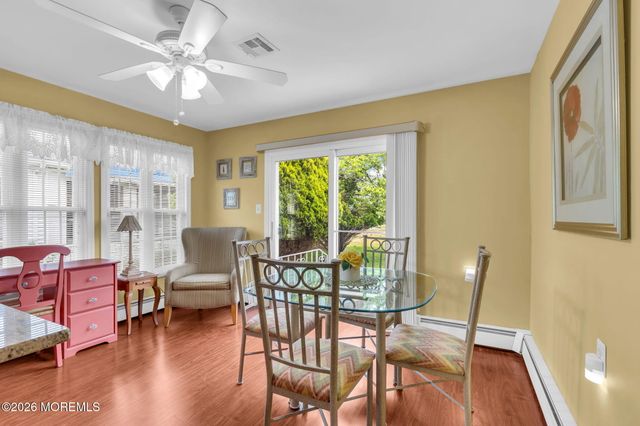 21 Maracaibo Place, Toms River, NJ 08757